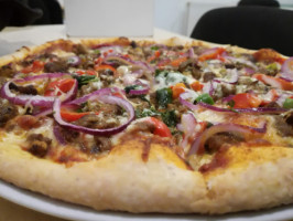 Bolan Pizzeria food