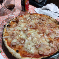 Pizzeria Su Tostoini food