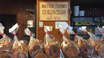 Antico Forno F.lli Senzacqua food