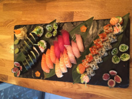 Takeasy Sushi inside