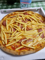 Pizzeria Da Luca Di Godini Admir food