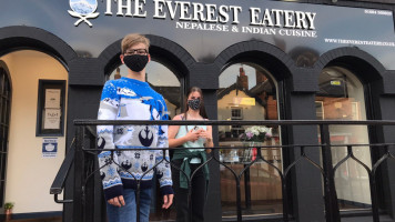 The Everest Eatery food