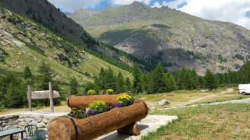 Albergo Rifugio Bar Ristorante Tetras Lyre outside