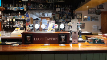 Leo's Tavern inside
