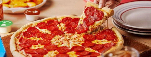 Domino's Pizza Gorey food