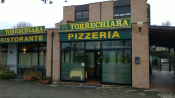 Pizzeria Torrechiara outside
