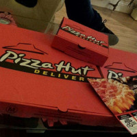 Pizza Hut Delivery Rathfarnham food