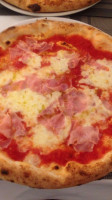 Longano Pizzeria food