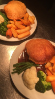 Prince Llewelyn Inn food