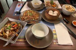 Tong Mein food