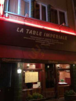 La Table Imperiale outside