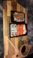 Tomi Sushi inside
