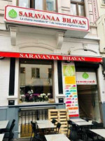 Saravanaa Bhavan inside