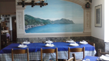 Trattoria Da Nanni Di Aurelio Rosasco C. inside