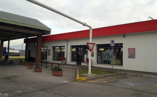 Autogrill Lazise outside