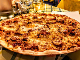 Pizzeria Il Grillo food