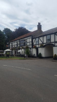 The Red Lion Inn Redbourne outside