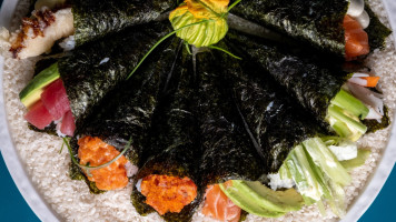 Soft Sushi Meda food