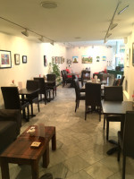 Art Cafe Bistro inside