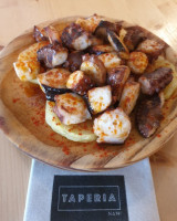 Taperia Nani food