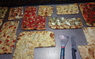 Pizza Matta food