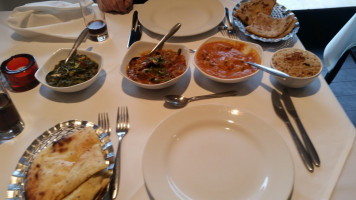 Indian Moments, Harlow food