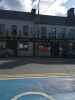 Kerry Coast Inn outside