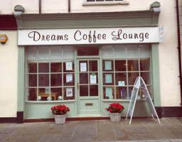 Dreams Coffee Lounge outside