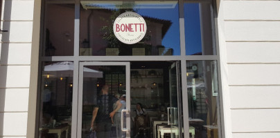 Bonetti Serravalle food