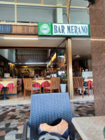 Bar Merano Di Barbiero Gianni C Societa' In Nome Collettivo inside