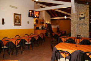 ,pizzeria,sala Ricevimenti,da Tonino food