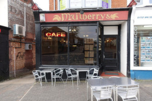 Mulberrys Cafe inside