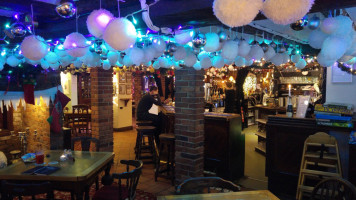 The Woolpack inside