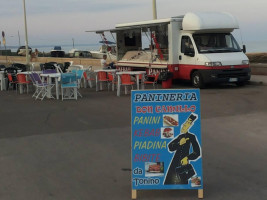 Panineria Don Camillo outside