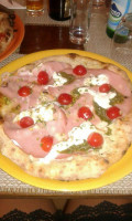 Pizzeria Perbacco food