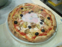 Pizzeria Da Maradona food