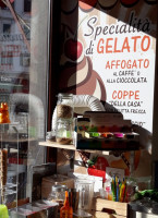 Giornale Caffe food