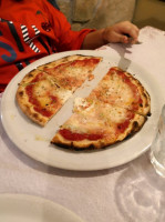 Pizzeria Le Quattro Stagioni food