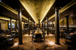 Hawksmoor Seven Dials inside