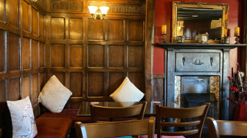 Brickmakers Arms inside