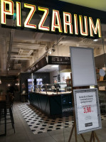 Pizzarium food