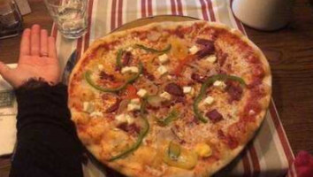 Classic Pizza Ratina food