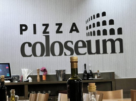 Pizza Coloseum food