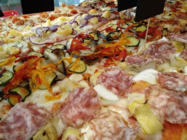 Farro's Gastronomia E Pizza Per Asporto food