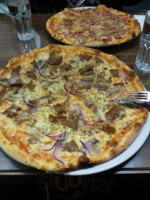 Ravintola Pizzeria Anconaan food