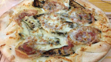 Osteria Pizzeria Muriti' food