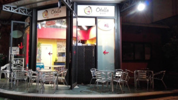 Otello Pizza outside