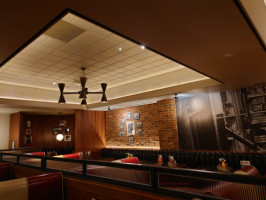 Frankie Benny's New York Italian Restaurant Bar Croydon inside