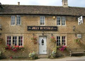 The Jolly Huntsman Inn outside