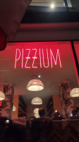 Pizzium Isola food